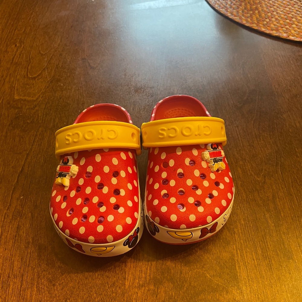 CROCS Disney Minnie Mouse Toddler slip ons